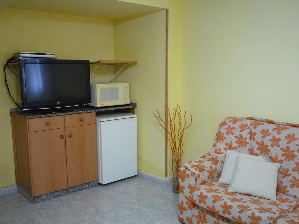 לוגו Hostal Residencia Ponte Vella מראה חיצוני תמונה