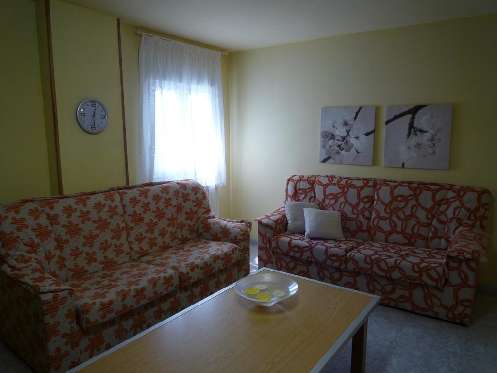 לוגו Hostal Residencia Ponte Vella מראה חיצוני תמונה