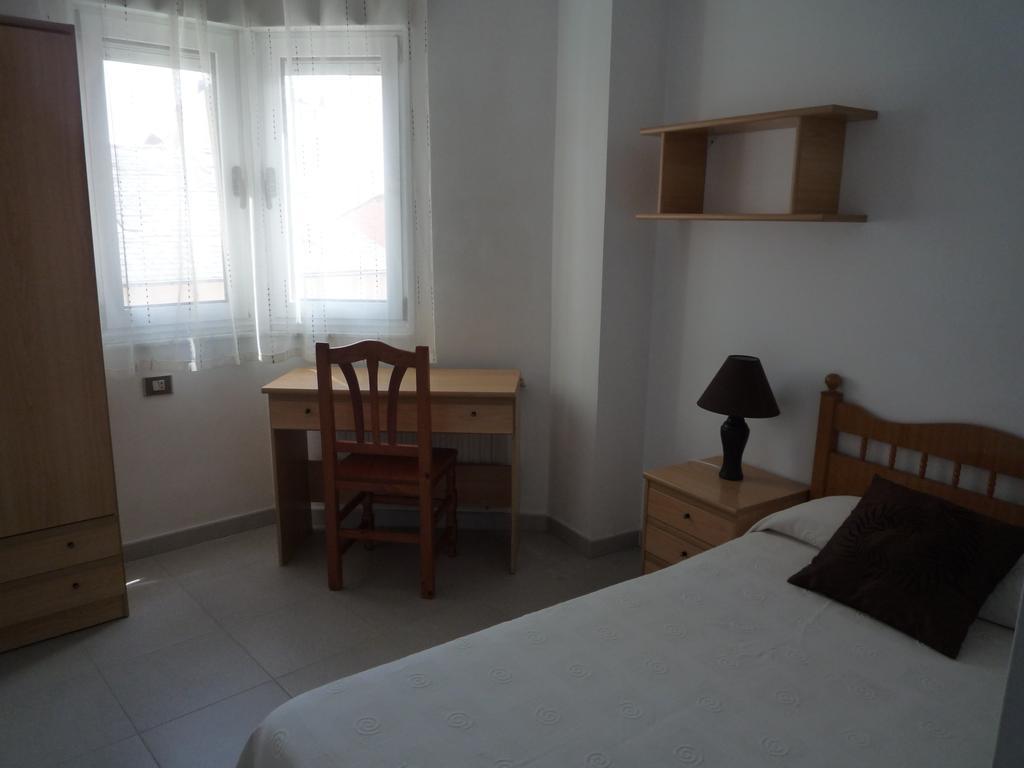 לוגו Hostal Residencia Ponte Vella חדר תמונה
