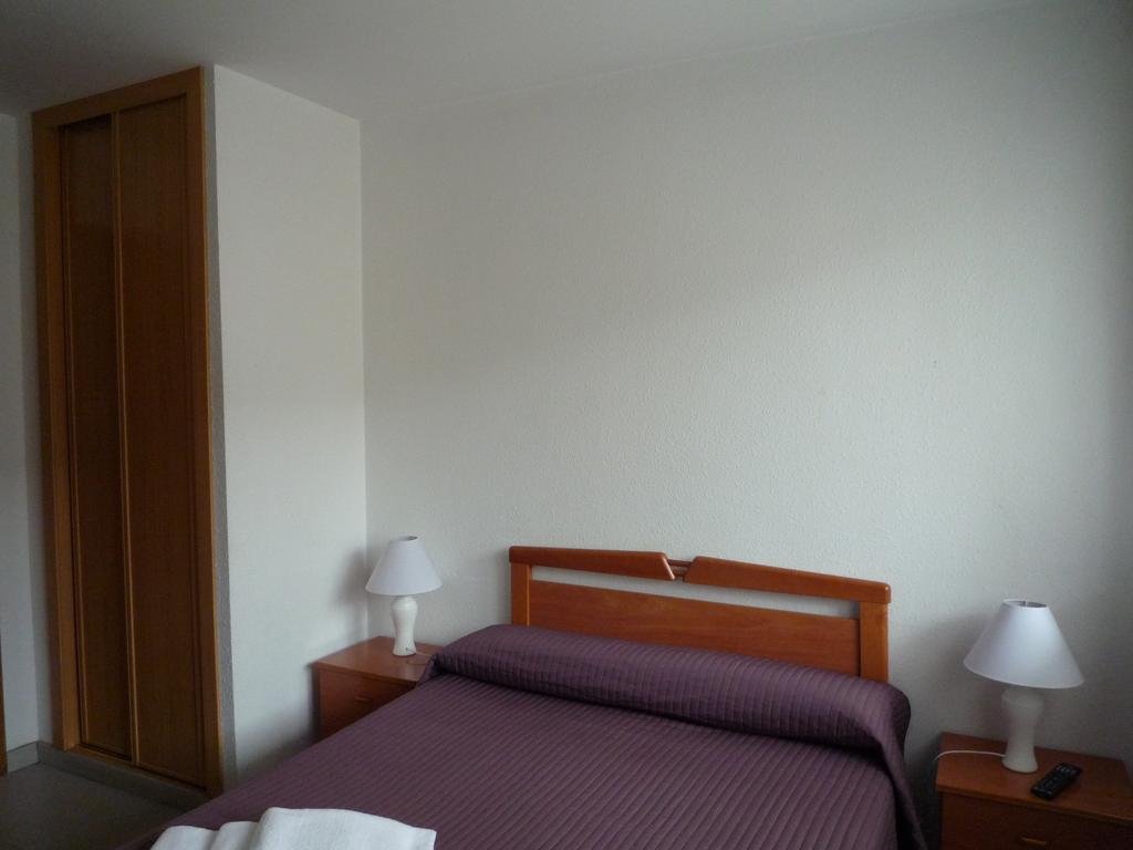 לוגו Hostal Residencia Ponte Vella חדר תמונה