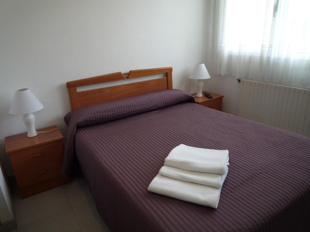 לוגו Hostal Residencia Ponte Vella חדר תמונה